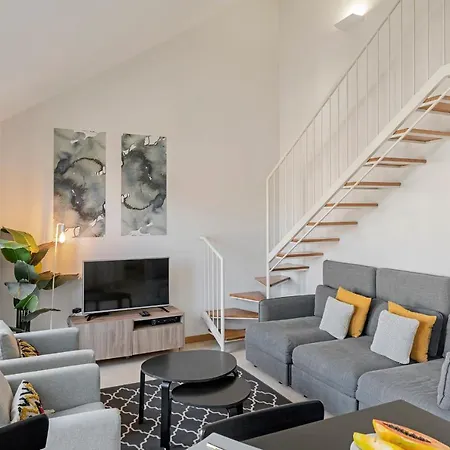 Comboio Ii By An Island Apart Apartment